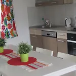 Sloneczny Dom W Mragowie Z Duzym Ogrodem Apartamento