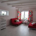 Sloneczny Dom W Mragowie Z Duzym Ogrodem Apartamento