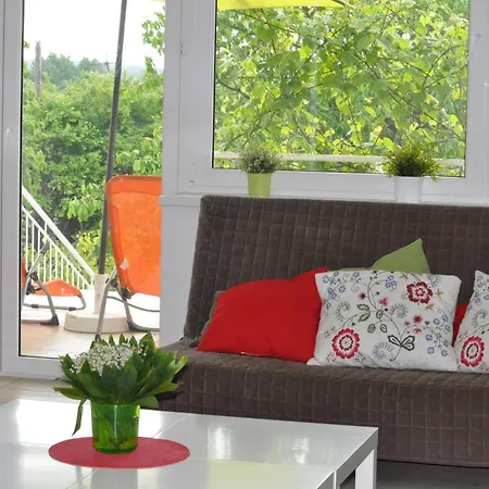 Apartman Sloneczny Dom W Mragowie Z Duzym Ogrodem Mrągowo